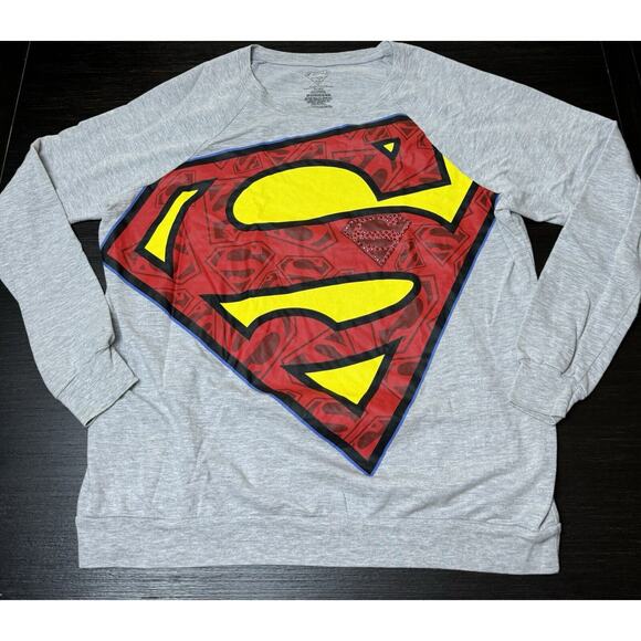 Superman Tops - Superman Woman’s Large Logo Print Long Sleeve T-Shirt Size XL
